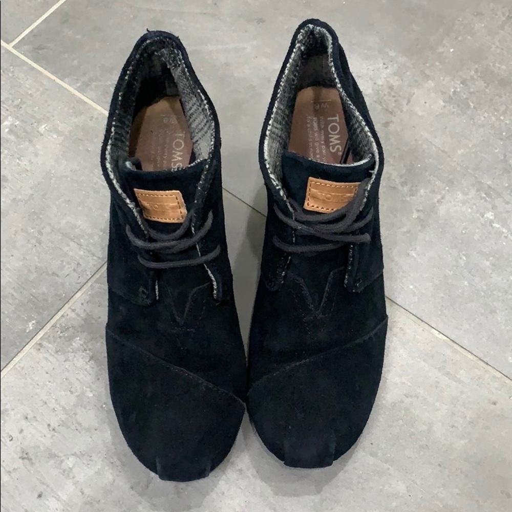 TOMS black ankle bootie